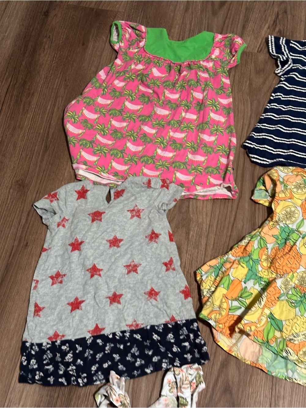 Bundle of Girls 4T Short Sleeve Dresses by Various Brands - Picture 14 of 14